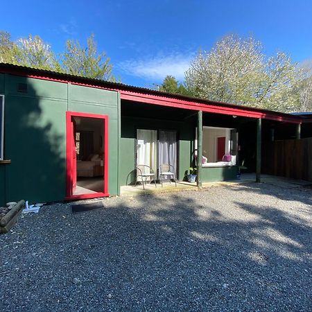 Riverbank Retreat Rai Valley Exterior photo